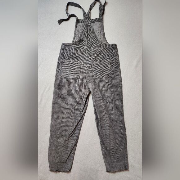 American Eagle Aerie overalls corduroy Size Medium - Picture 2 of 16